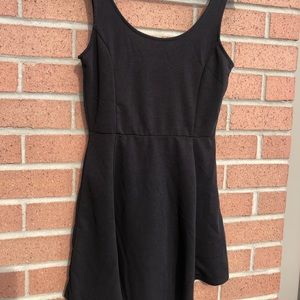 H&M BLACK FLARE SKATER DRESS SCOOP NECK